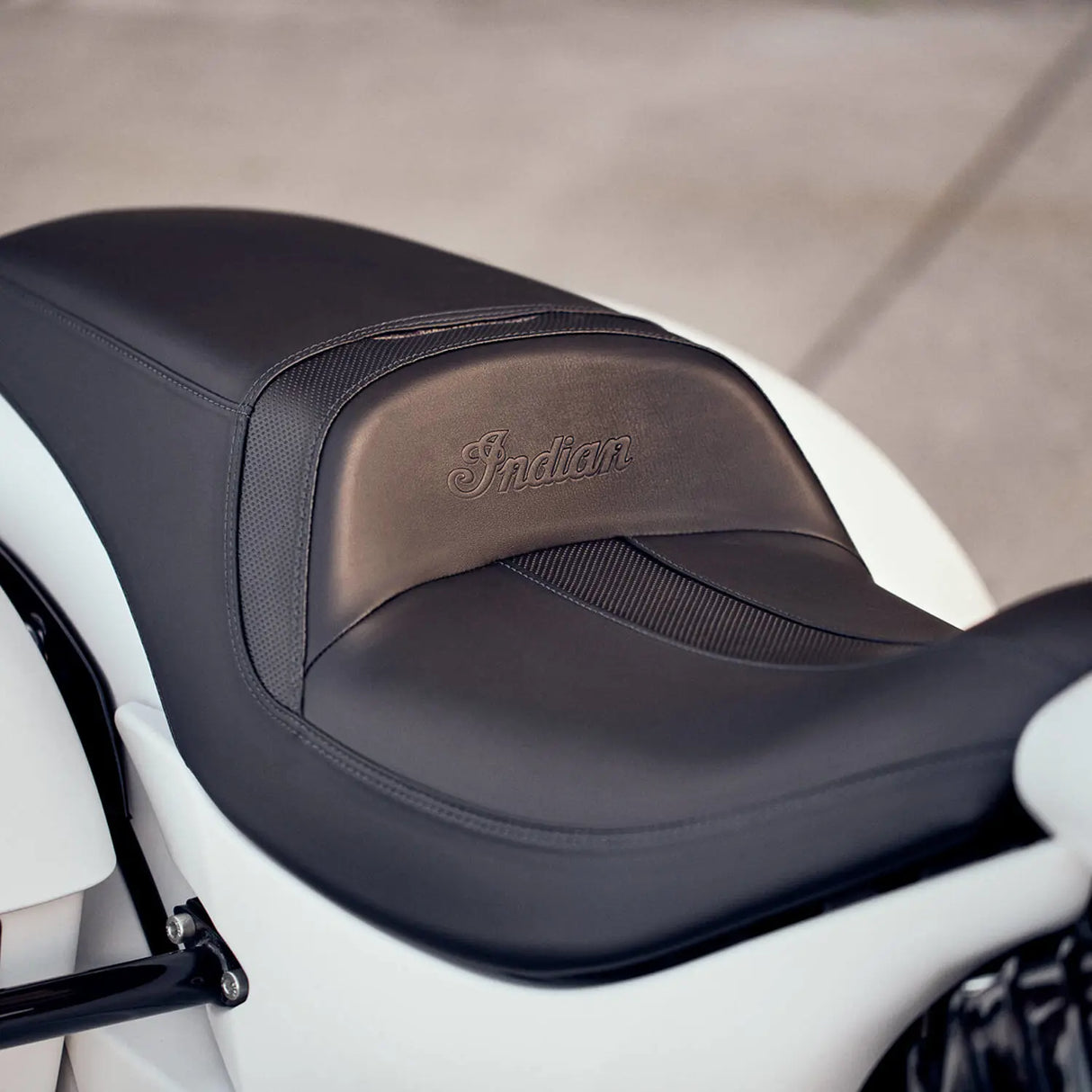 Indian Motorcycle Standard Reach Syndicate Seat - Black