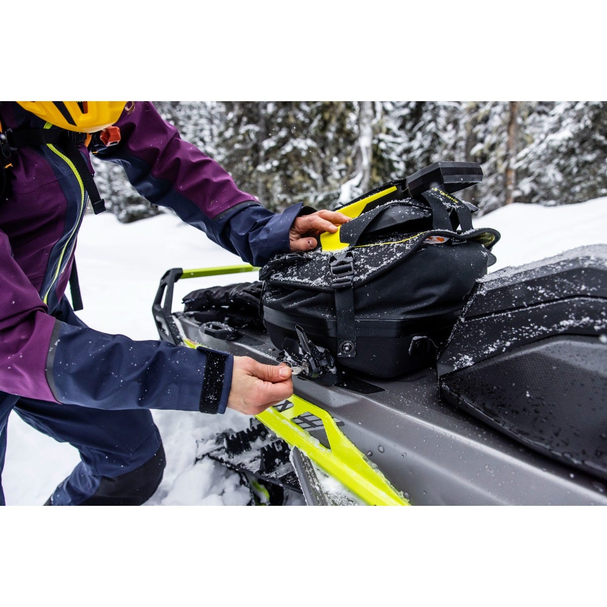 Tunnel Bags & On-Machine Storage – SkiDoo Outlet