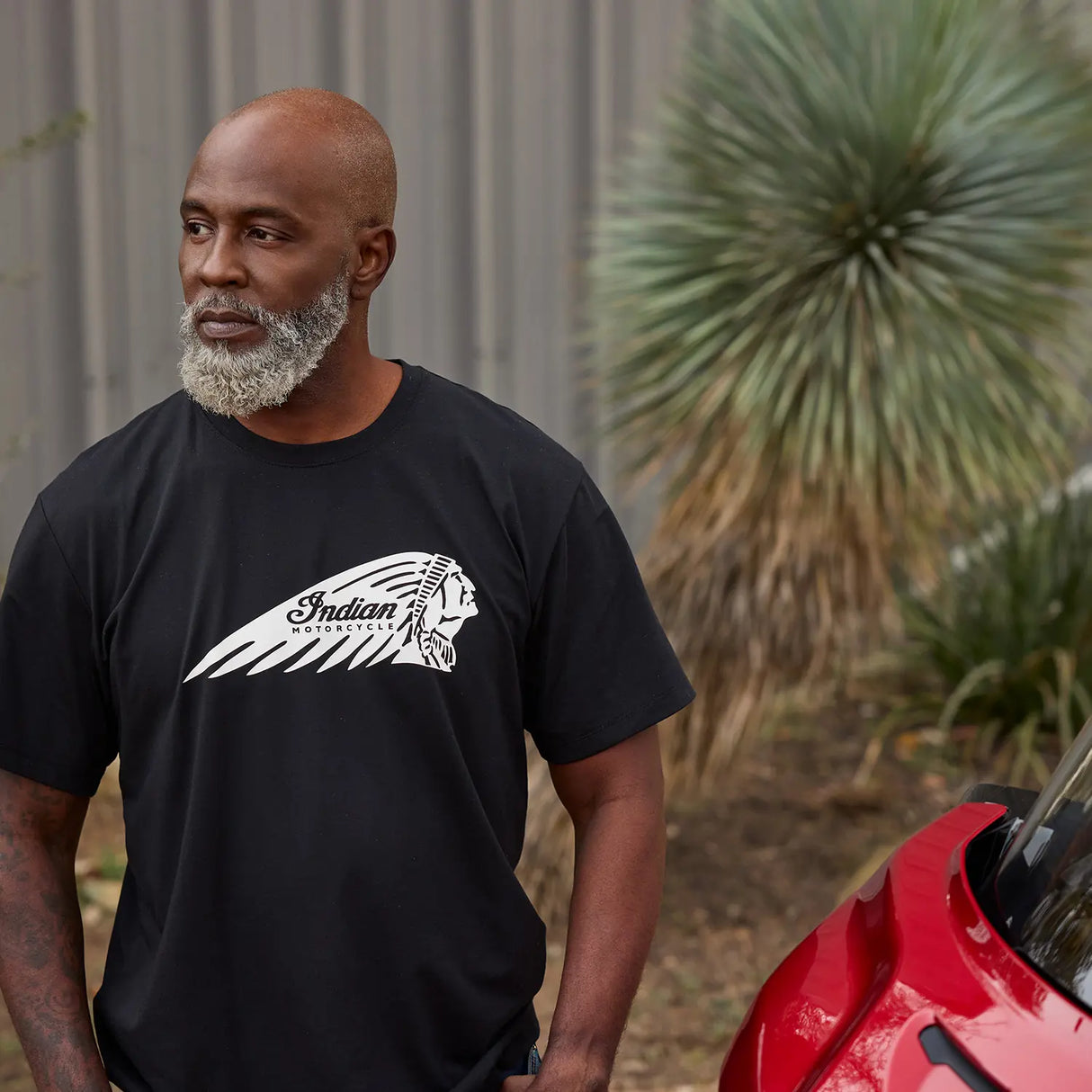 Indian Motorcycle Men's Essential Headdress Logo T-shirt