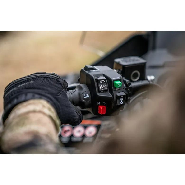 Can-Am Integrated Grips & Thumb Throttle Combo